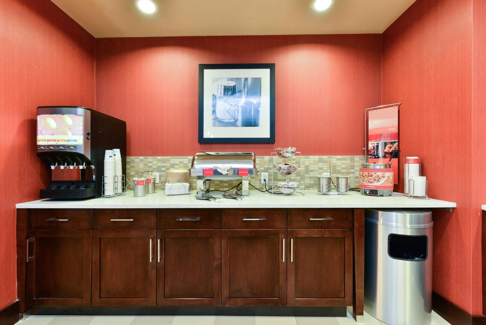 Hampton Inn Corning/Painted Post Экстерьер фото