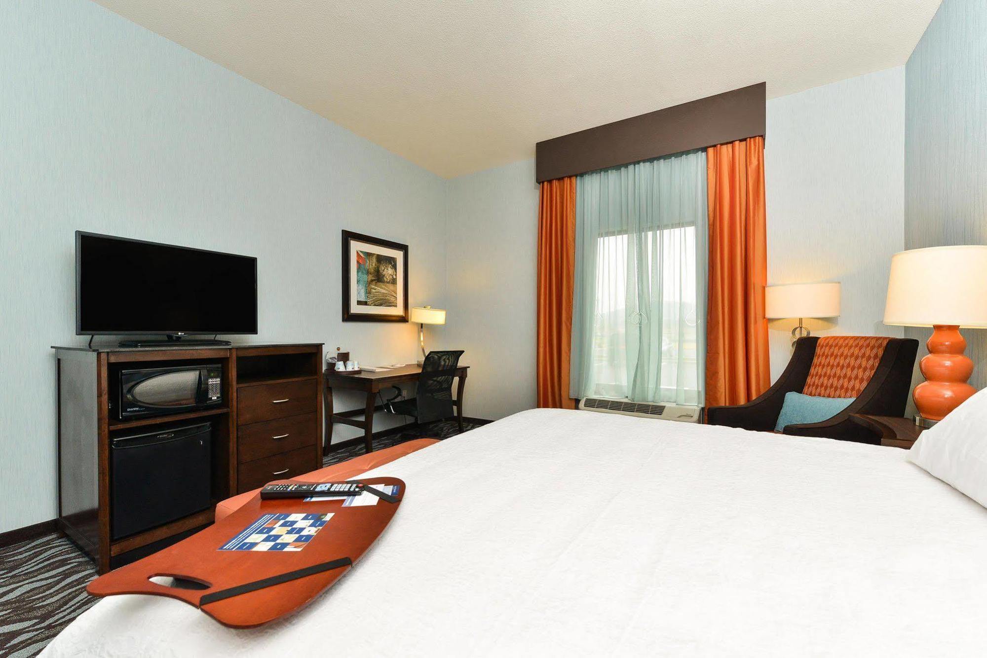 Hampton Inn Corning/Painted Post Экстерьер фото